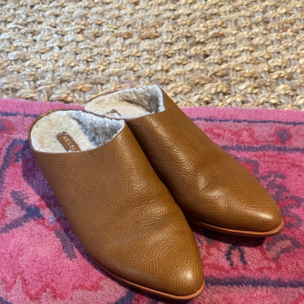 Kelsie Dagger Brooklyn shearling-lined flats